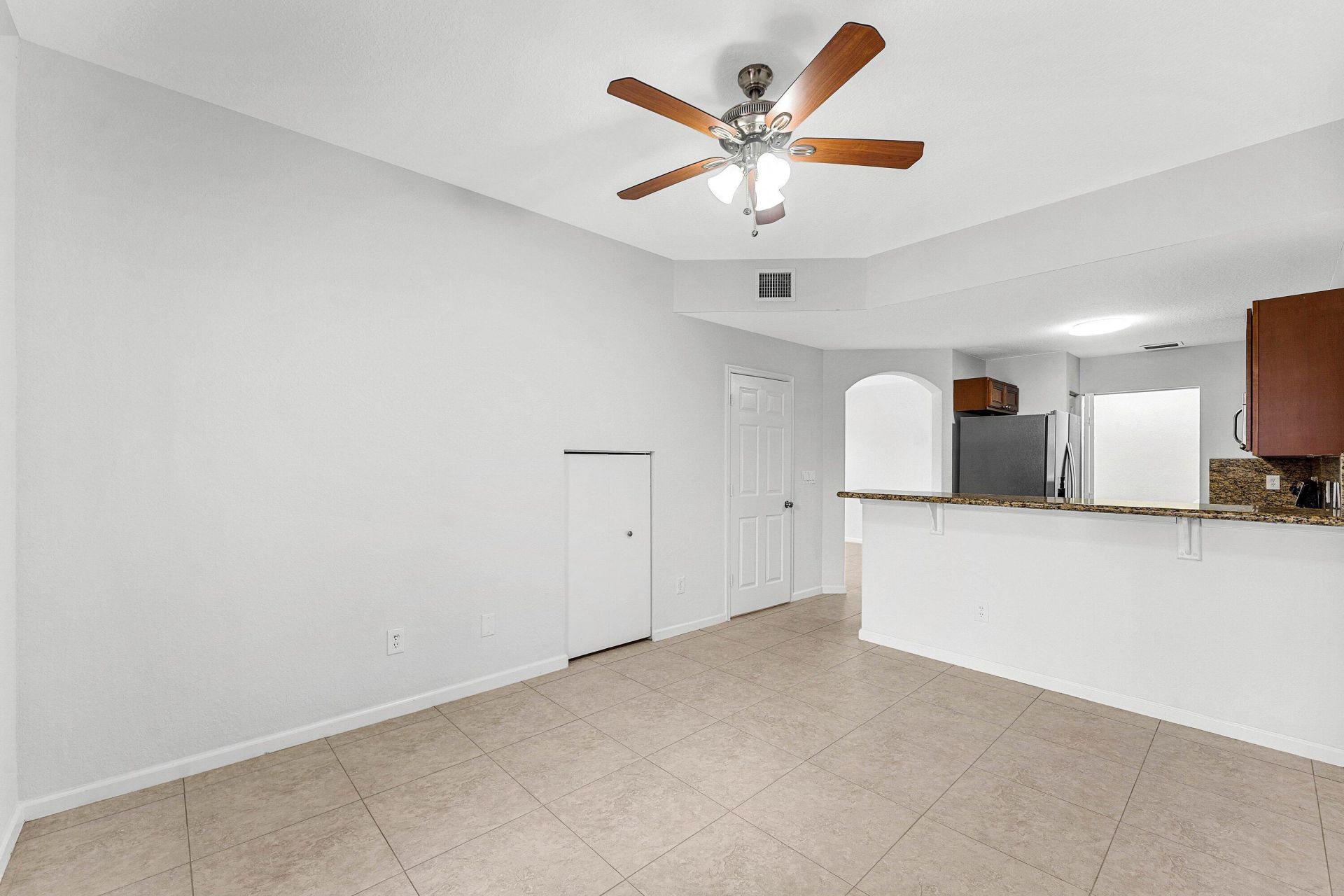 6515 Diamond Springs Terrace, Unit 2404, West Palm Beach, FL 33411 Photo