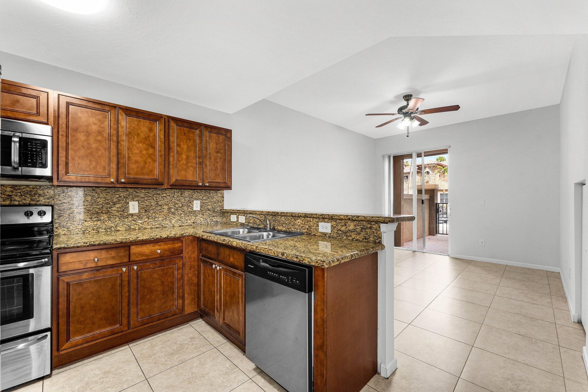 6515 Diamond Springs Terrace, Unit 2404, West Palm Beach, FL 33411 Photo