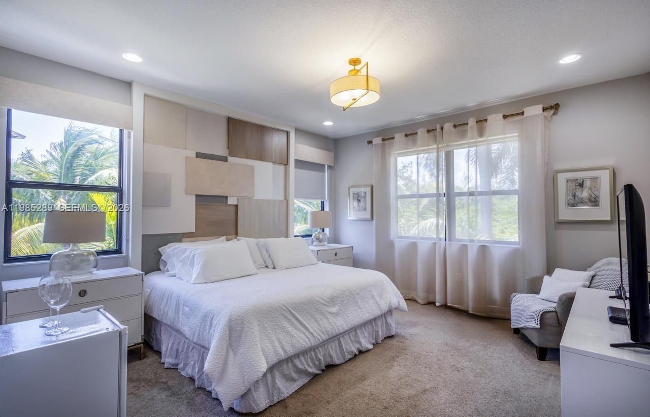 9602 W 35th Ln , Hialeah, FL 33018 Photo