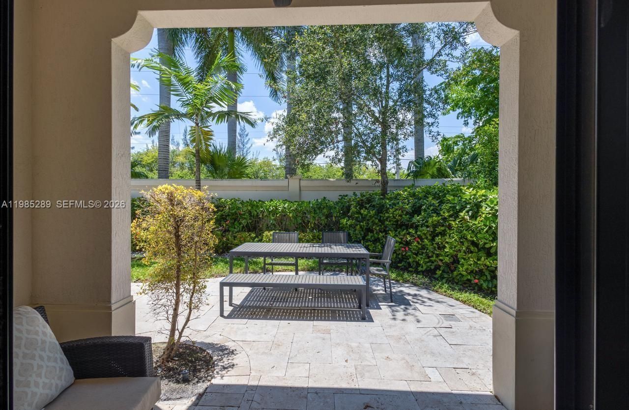 9602 W 35th Ln , Hialeah, FL 33018 Photo