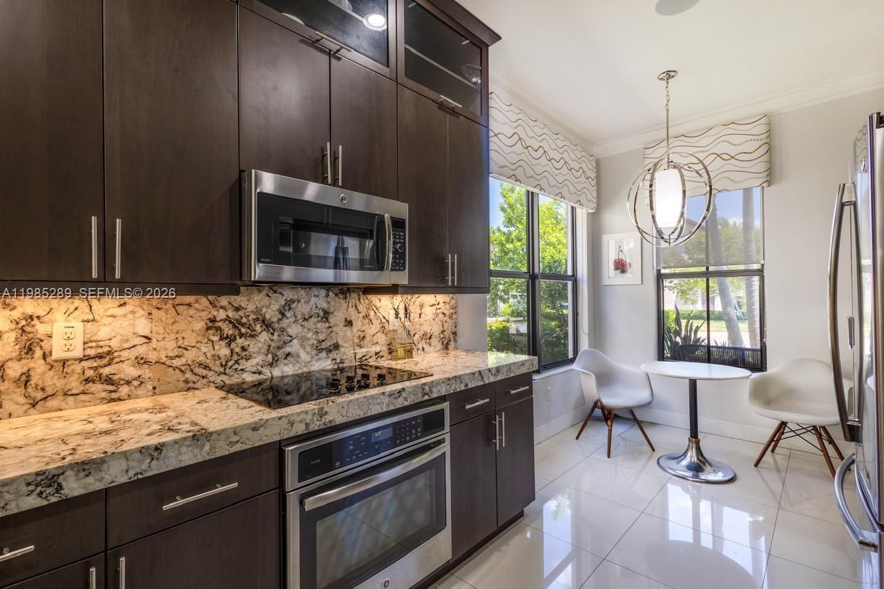 9602 W 35th Ln , Hialeah, FL 33018 Photo