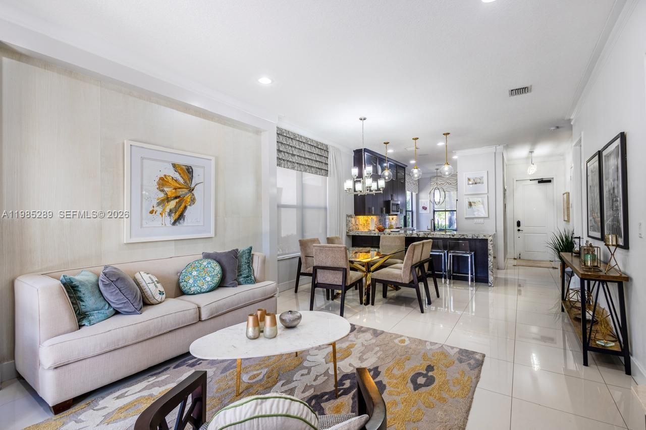 9602 W 35th Ln , Hialeah, FL 33018 Photo