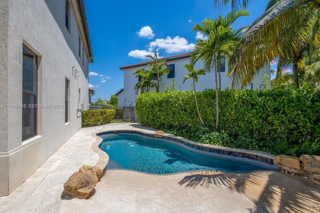 9602 W 35th Ln , Hialeah, FL 33018 Photo