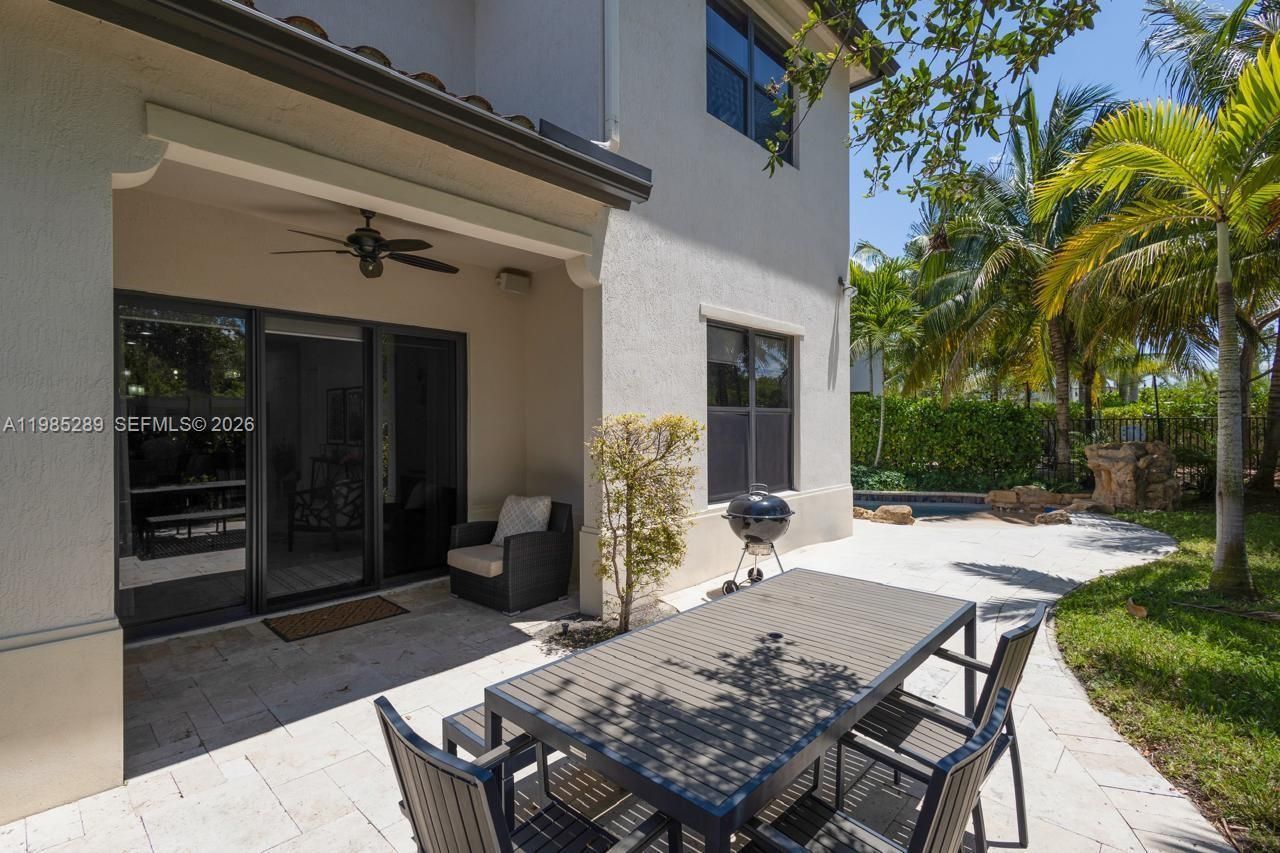 9602 W 35th Ln , Hialeah, FL 33018 Photo