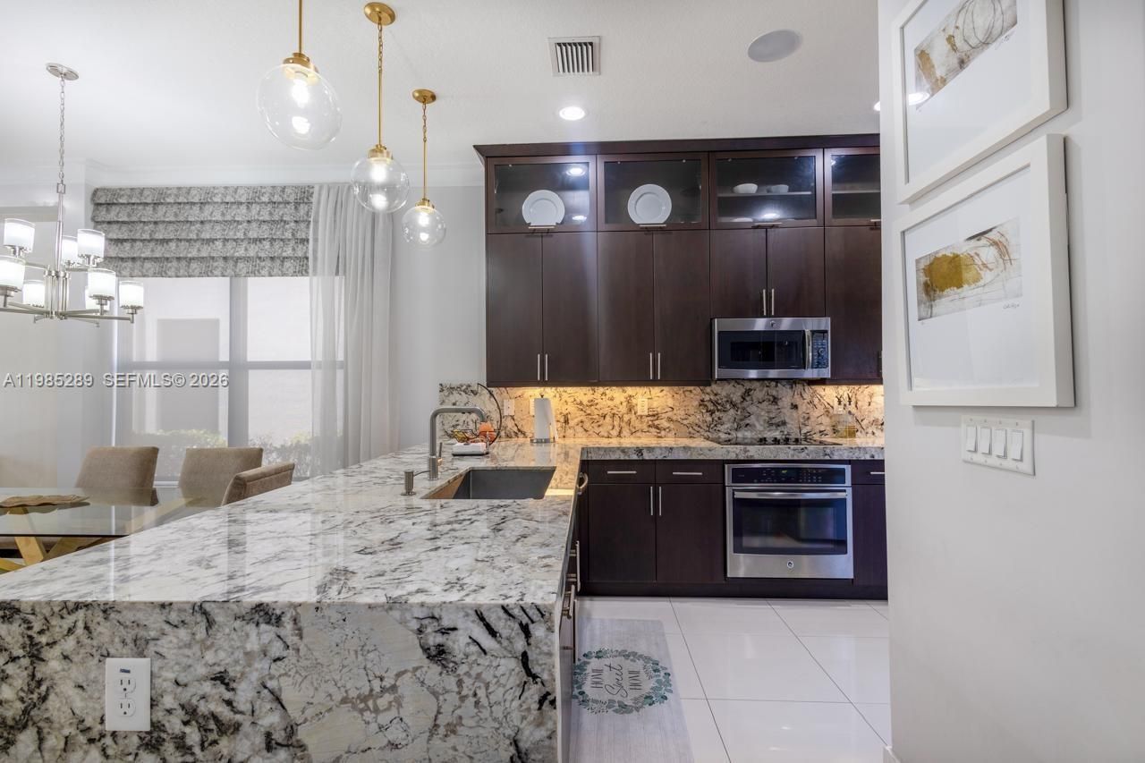 9602 W 35th Ln , Hialeah, FL 33018 Photo