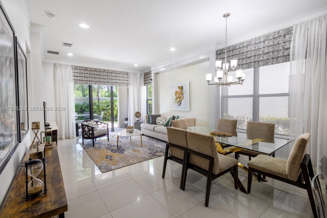 9602 W 35th Ln , Hialeah, FL 33018 Photo