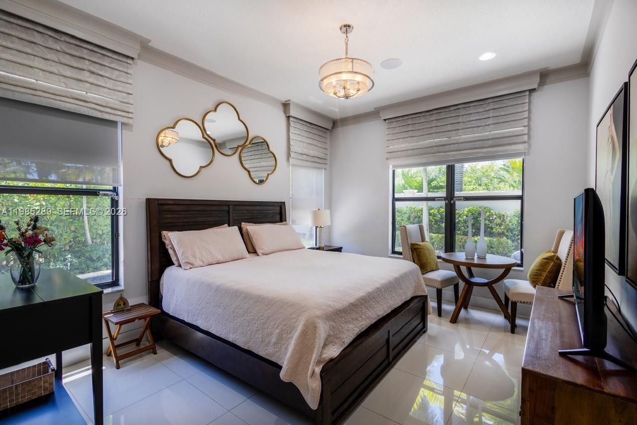 9602 W 35th Ln , Hialeah, FL 33018 Photo