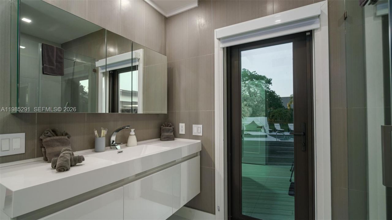 11861 NW 4th St , Plantation, FL 33325 Photo