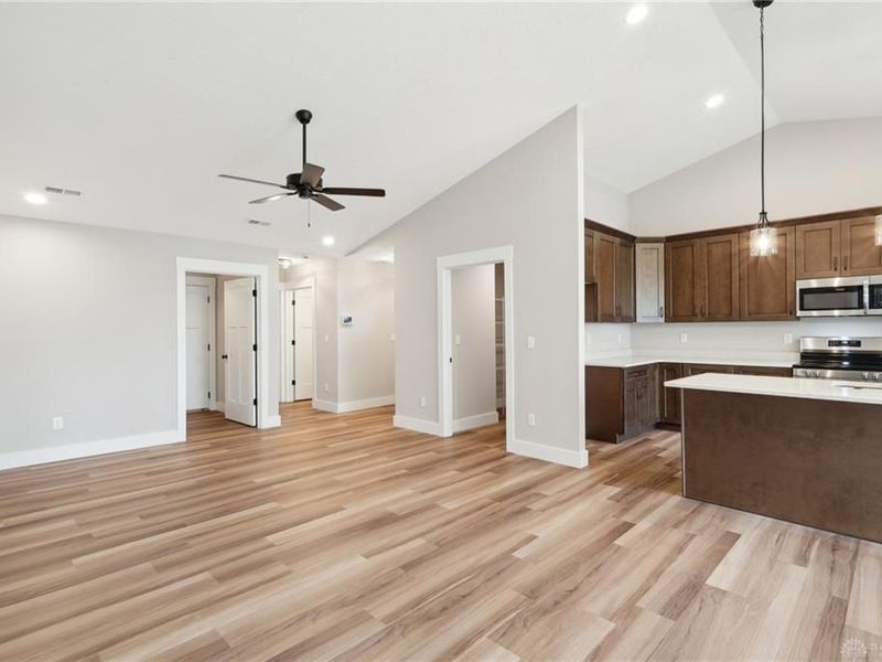 5017 Waterford Lane, Middletown, OH 45042 Photo 14