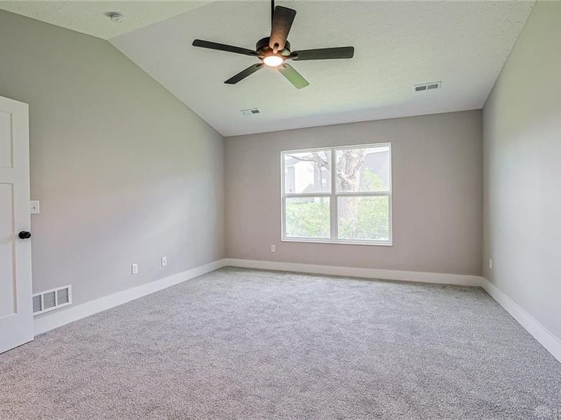 5017 Waterford Lane, Middletown, OH 45042 Photo 17