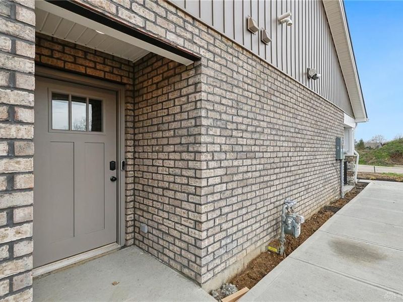 5017 Waterford Lane, Middletown, OH 45042 Photo 3