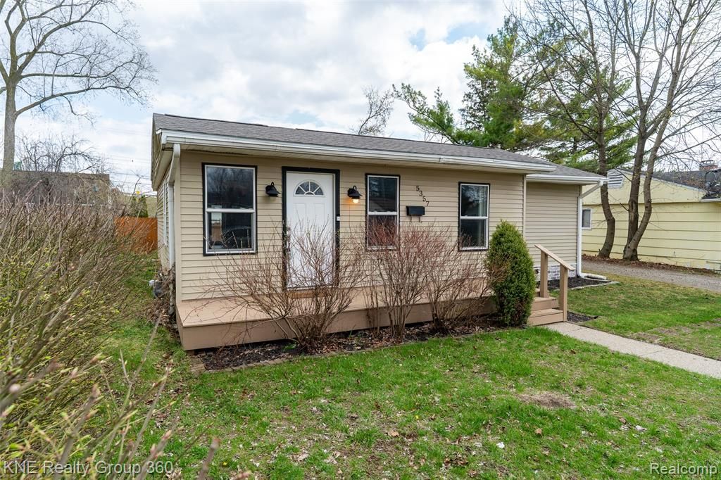 5357 Military Avenue, Brighton Township, MI 48116 Main Photo