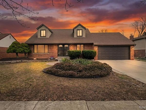 24701 Pamela Street, Brownstown Twp, MI 48134