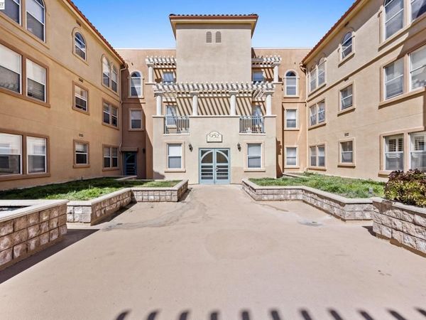 952 S 11Th St, Unit 234, San Jose, CA 95112