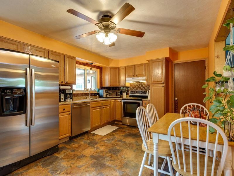 120 Windmere Drive, Troy, OH 45373 Photo 13