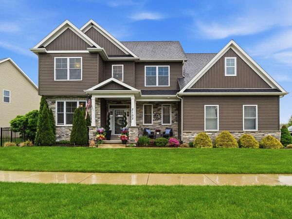 2102 Pradera Trail, Chesterton, IN 46304