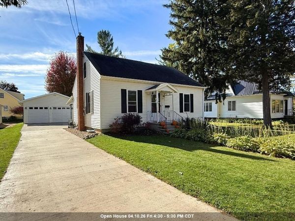115 E GRISWOLD STREET, Ripon, WI 54971