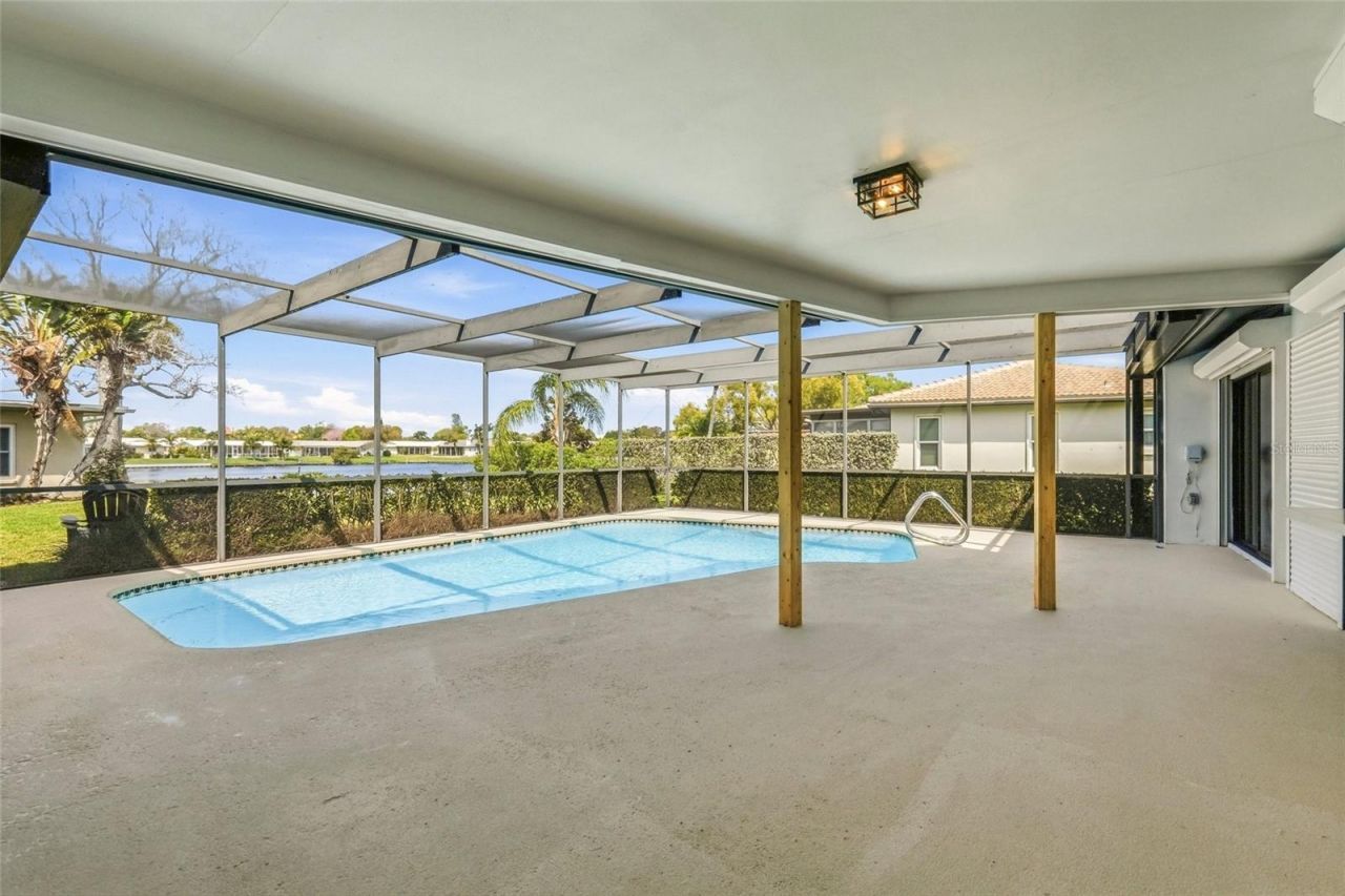 13779 Pinecrest Drive, Largo, FL 33774 Photo