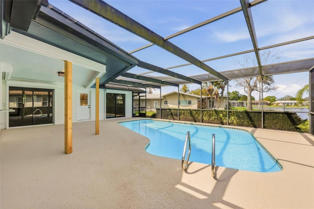 13779 Pinecrest Drive, Largo, FL 33774 Photo