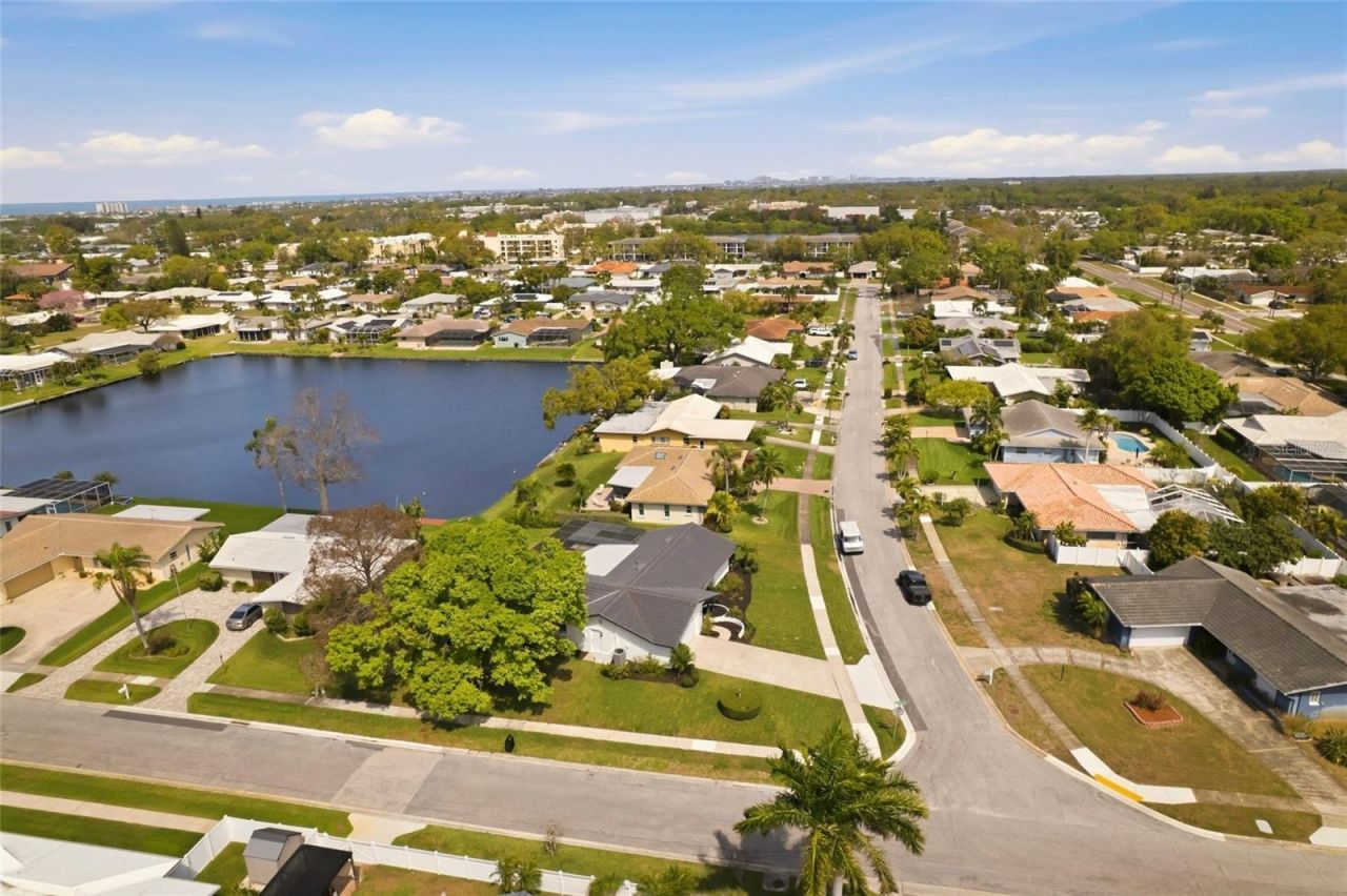 13779 Pinecrest Drive, Largo, FL 33774 Photo