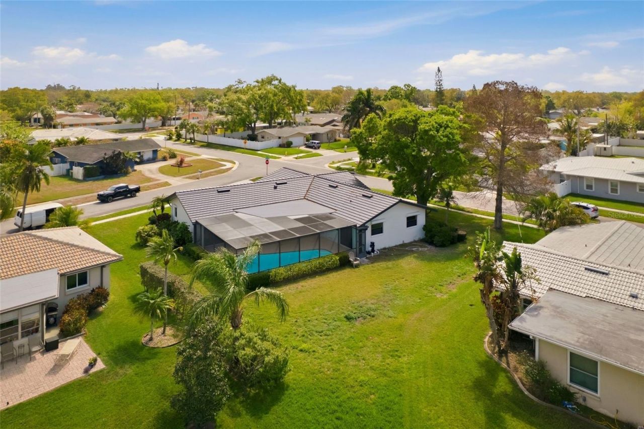 13779 Pinecrest Drive, Largo, FL 33774 Photo