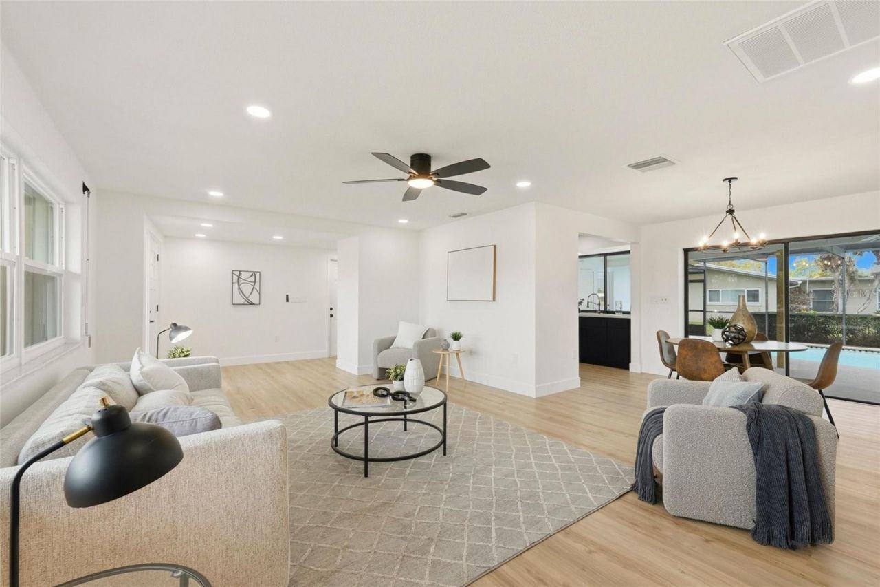 13779 Pinecrest Drive, Largo, FL 33774 Photo