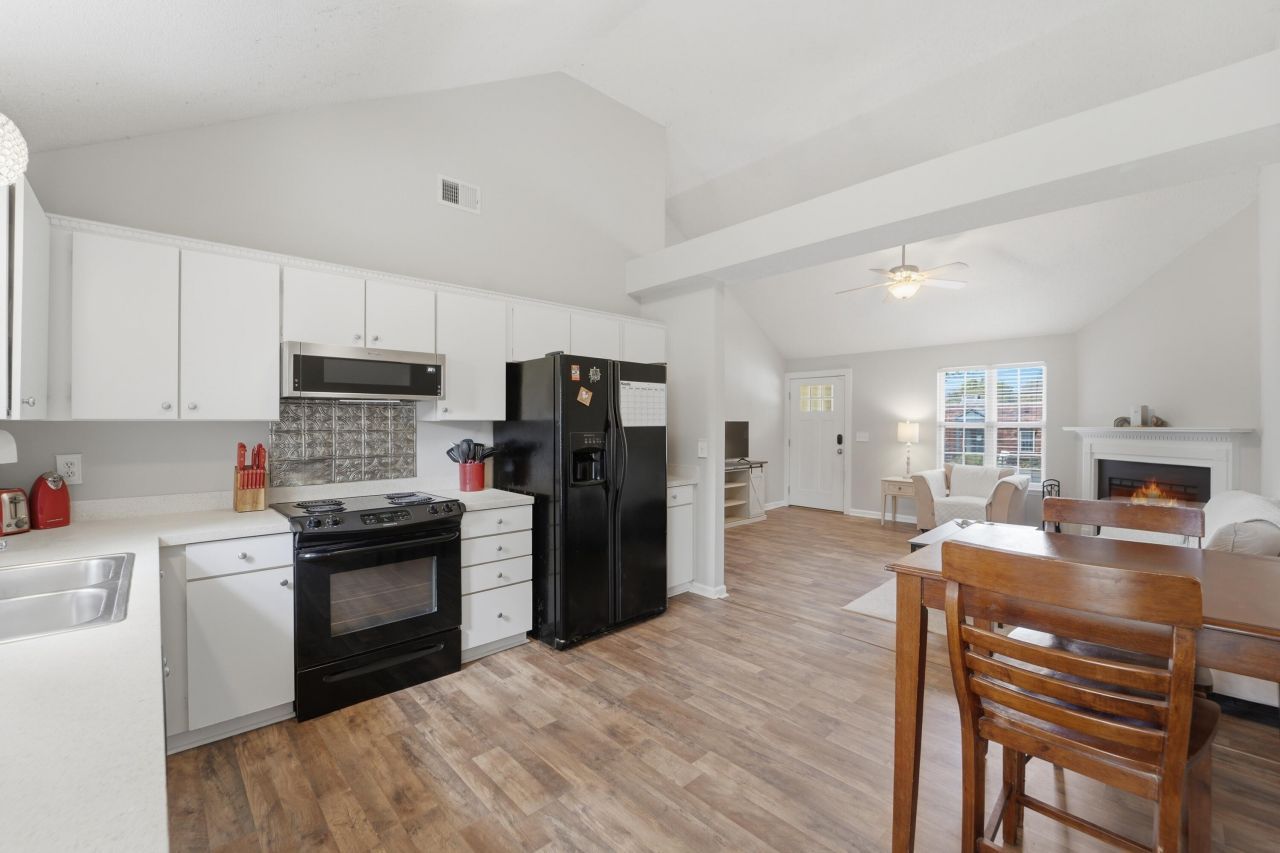 1315 Camp Road Photo 13