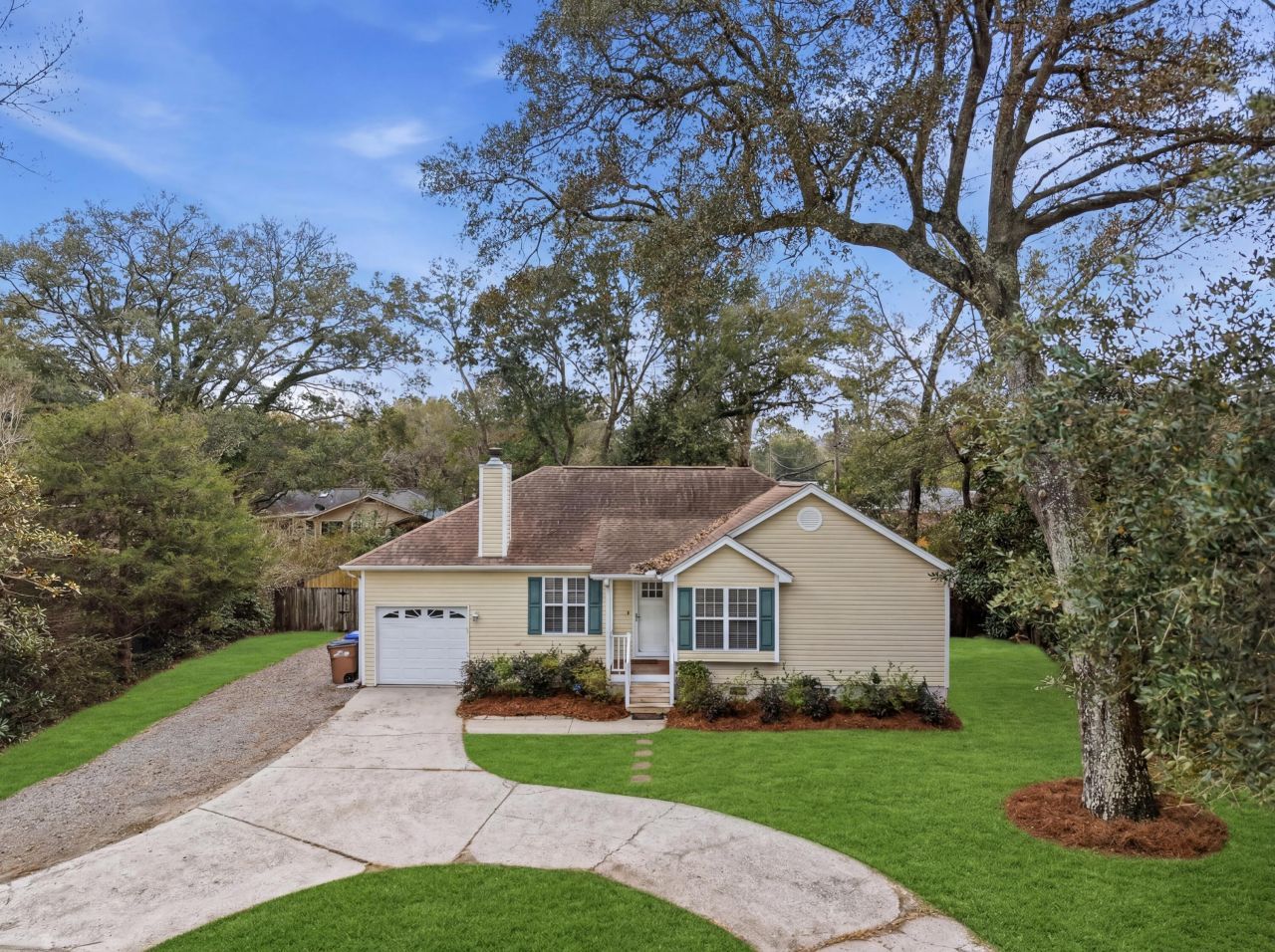 1315 Camp Road Photo 2