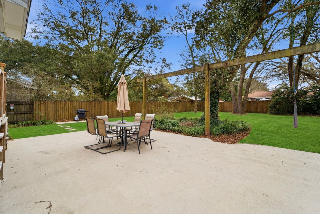 1315 Camp Road Photo 30