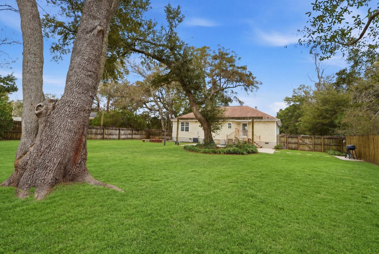 1315 Camp Road Photo 32