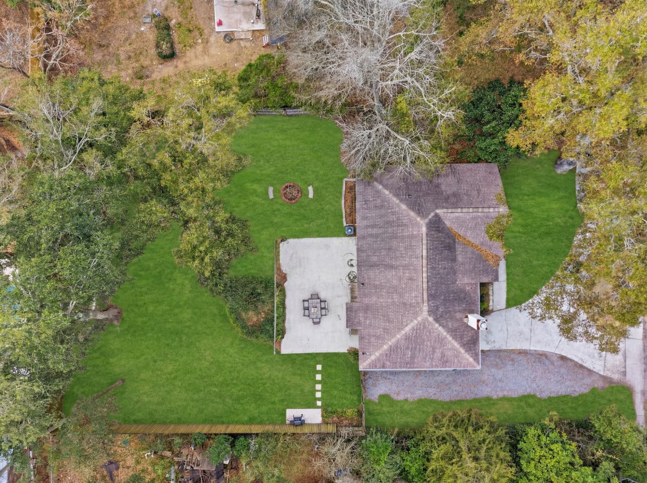 1315 Camp Road Photo 37