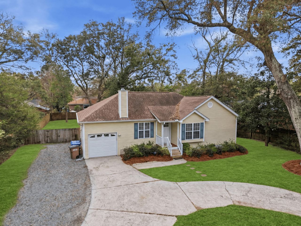 1315 Camp Road Photo 5