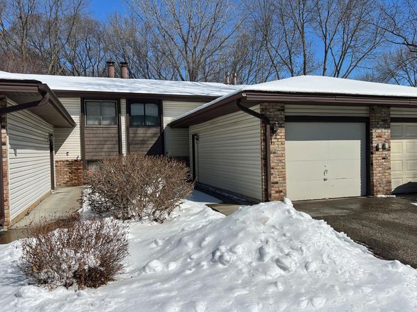 4004 Brookdale Circle N, Brooklyn Park, MN 55443