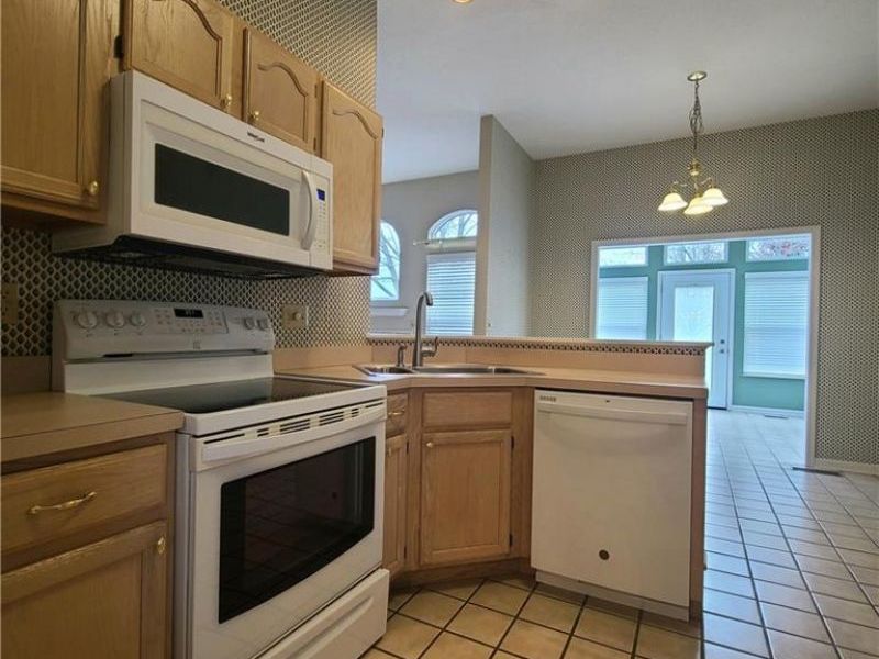 1364 Yankee Vineyards, Washington Township, OH 45458 Photo 10