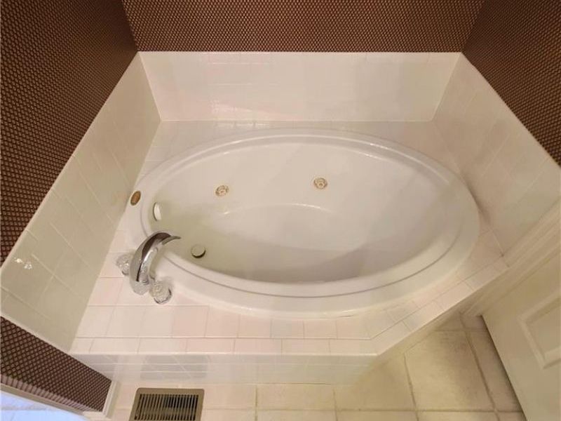 1364 Yankee Vineyards, Washington Township, OH 45458 Photo 25