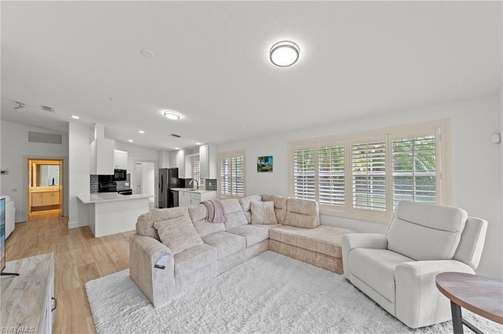 4748 San Carlo Ct, Naples, FL 34109 Main Photo