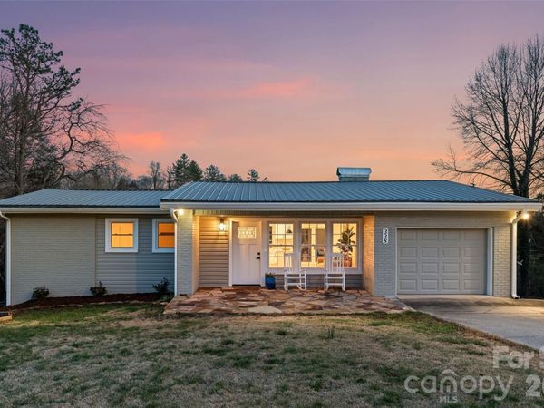 338 Hawthorne Drive , Brevard, NC 28712