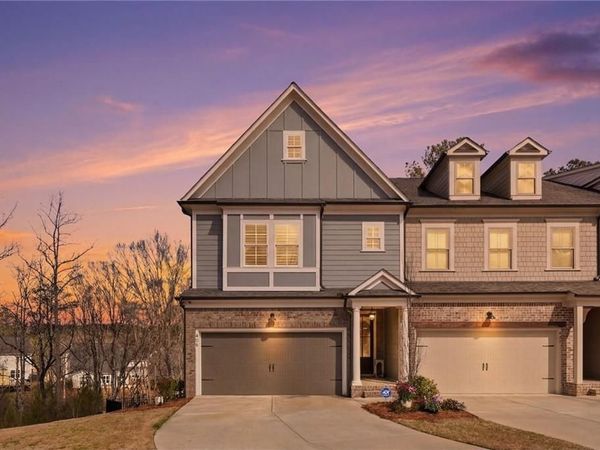 425 Retreat Ln, Canton, GA 30114