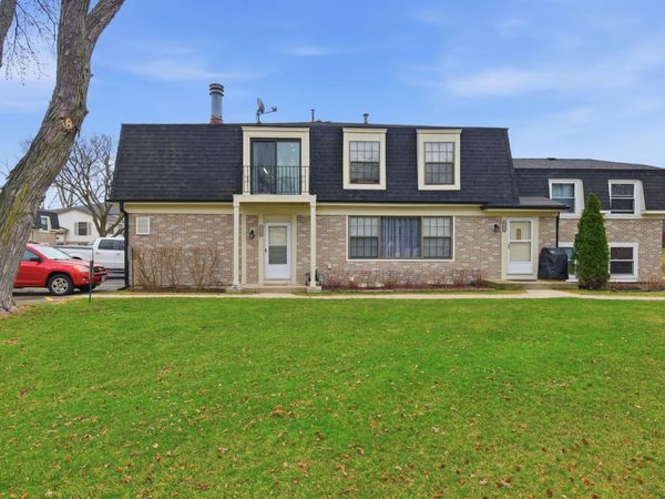 2198 N Oakbrook Circle , Unit 2198, Palatine, IL 60074