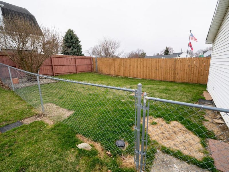 426 Moore Avenue , Bellevue, OH 44811 Photo 23