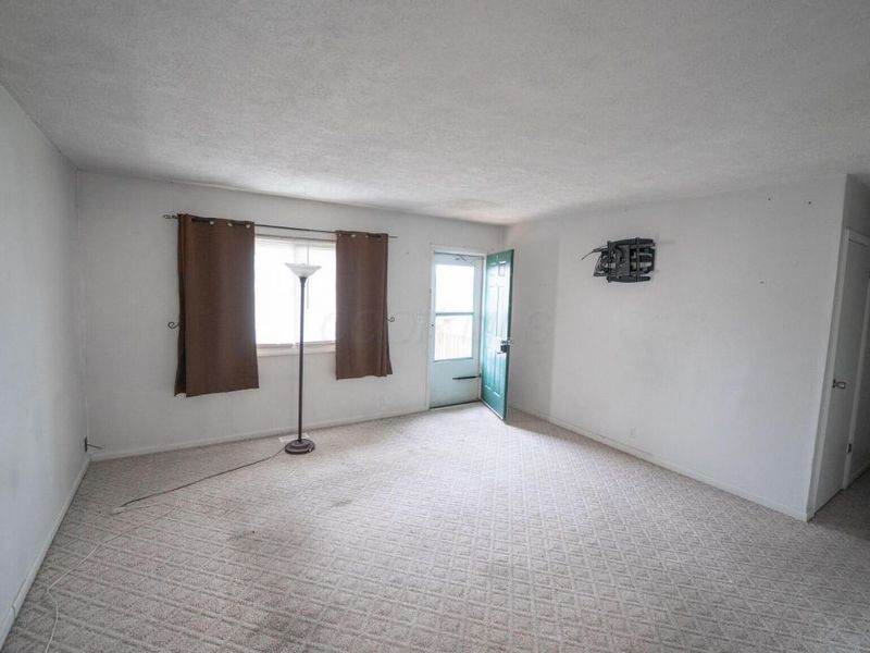 426 Moore Avenue , Bellevue, OH 44811 Photo 4