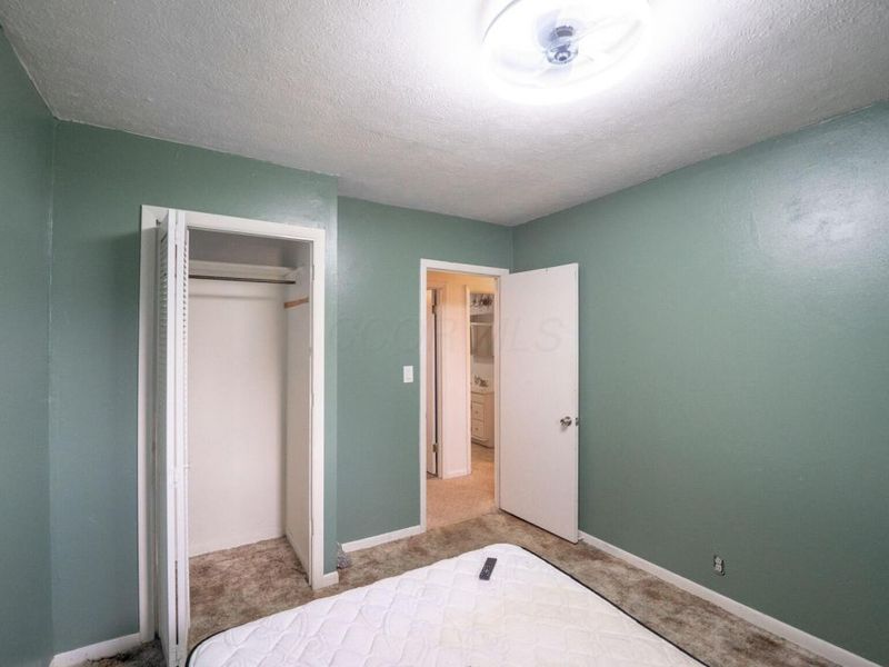 426 Moore Avenue , Bellevue, OH 44811 Photo 9