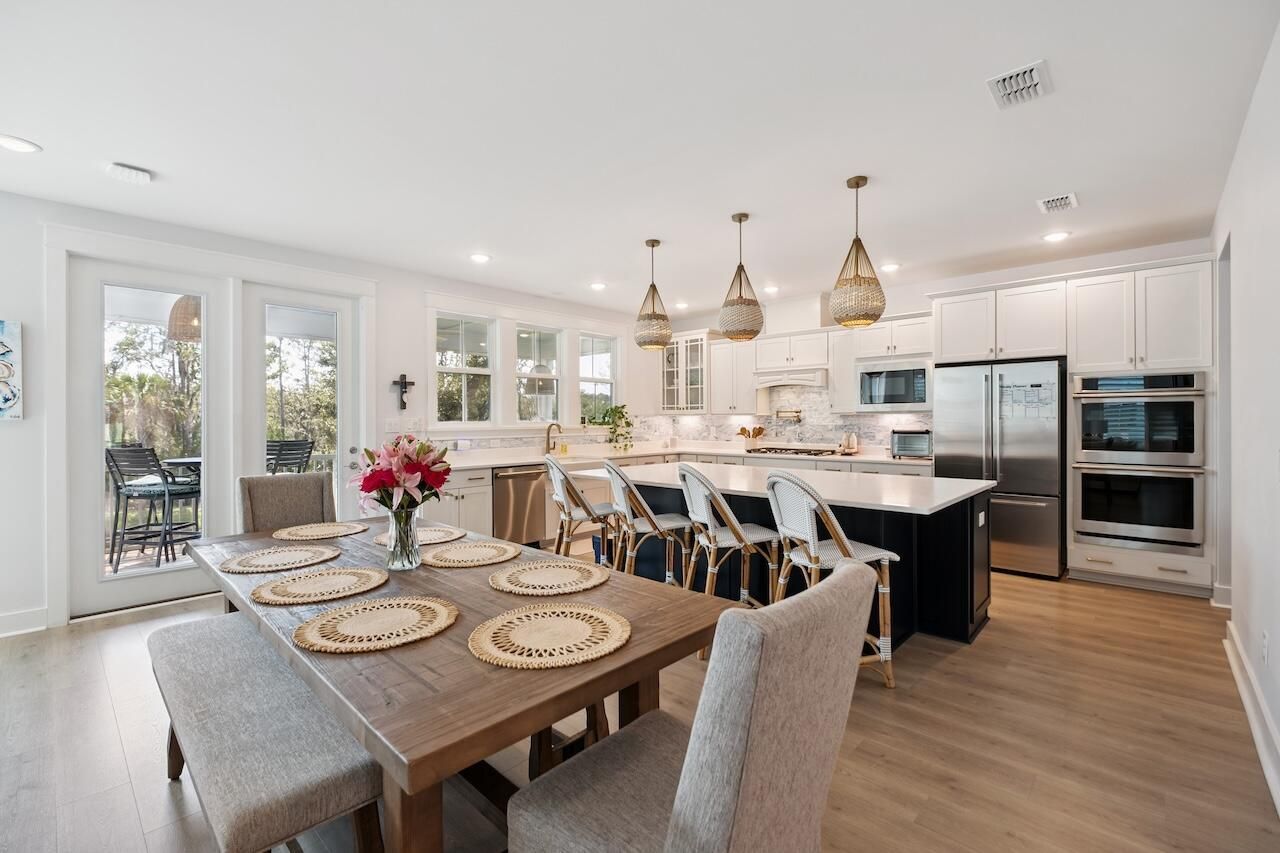 1684 Farmers Way Photo 15