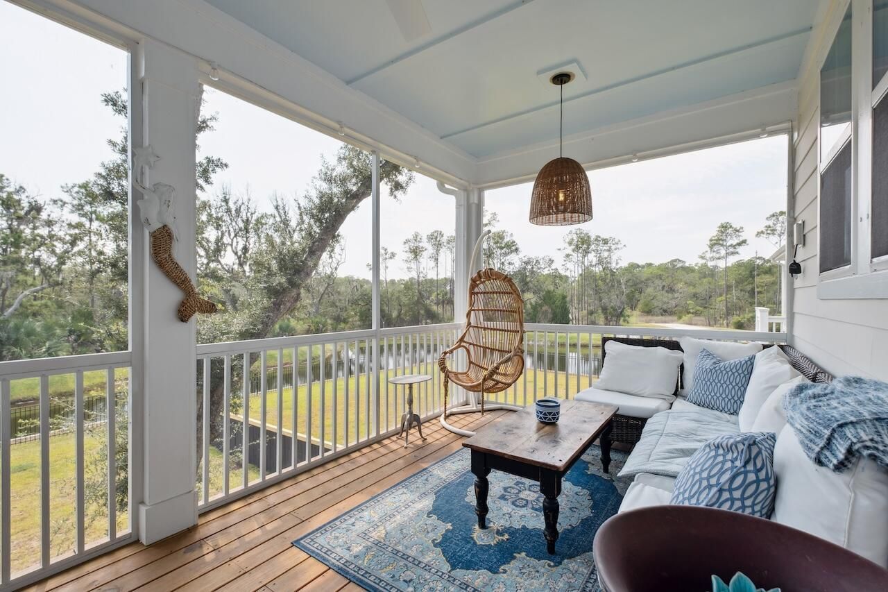 1684 Farmers Way Photo 16