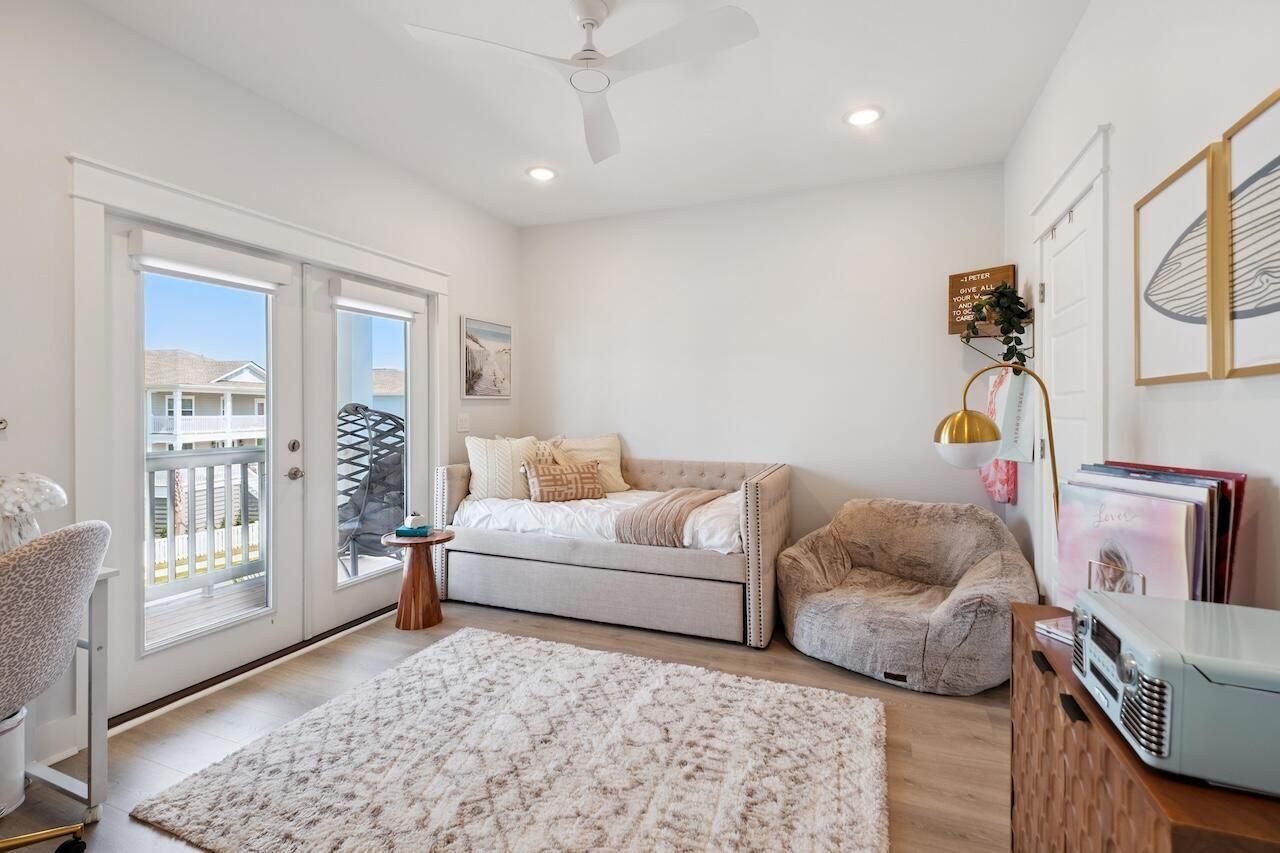 1684 Farmers Way Photo 29