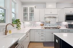 1684 Farmers Way photo 4