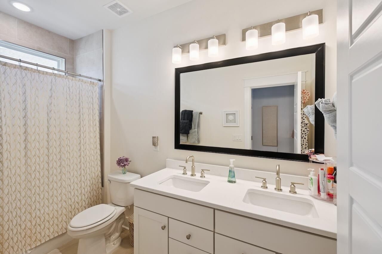 1684 Farmers Way Photo 30