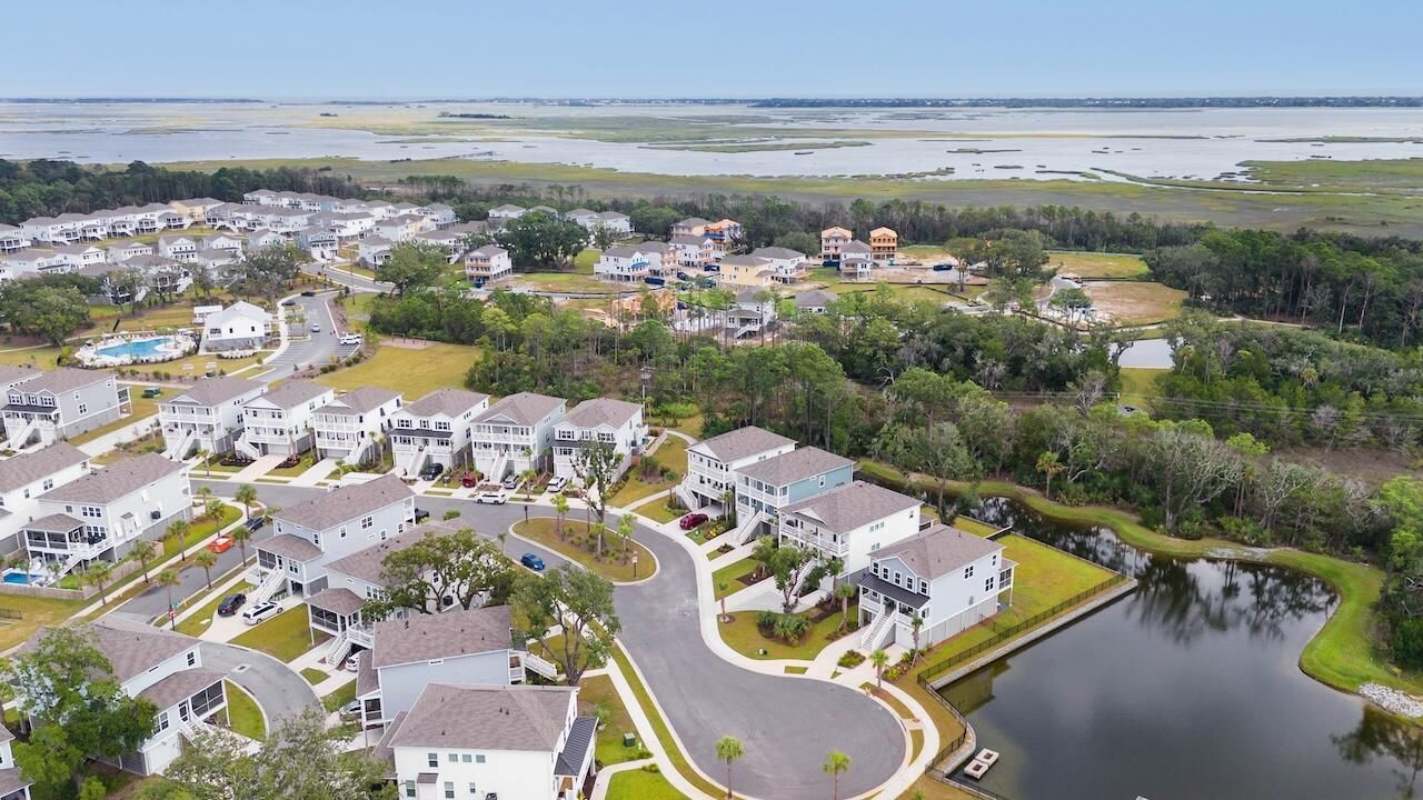 1684 Farmers Way Photo 49