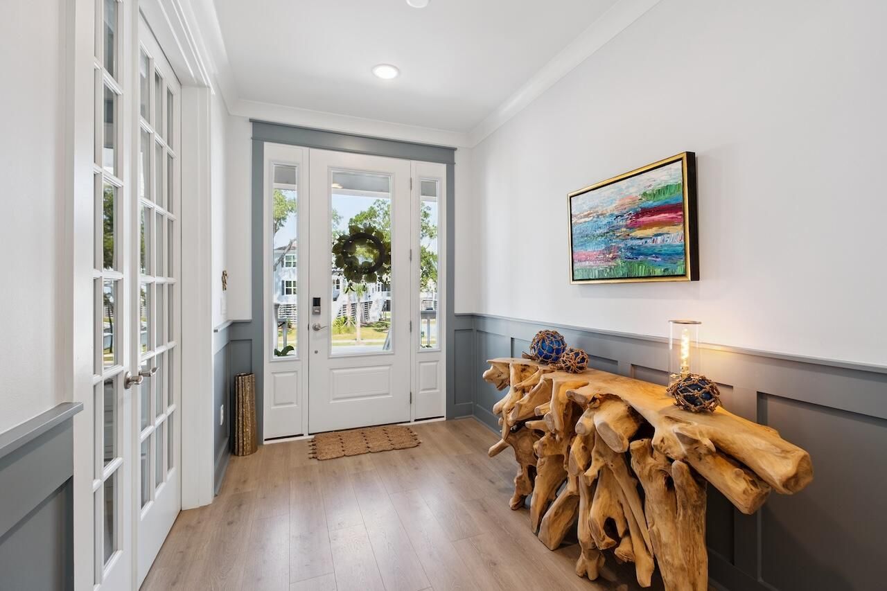 1684 Farmers Way Photo 6