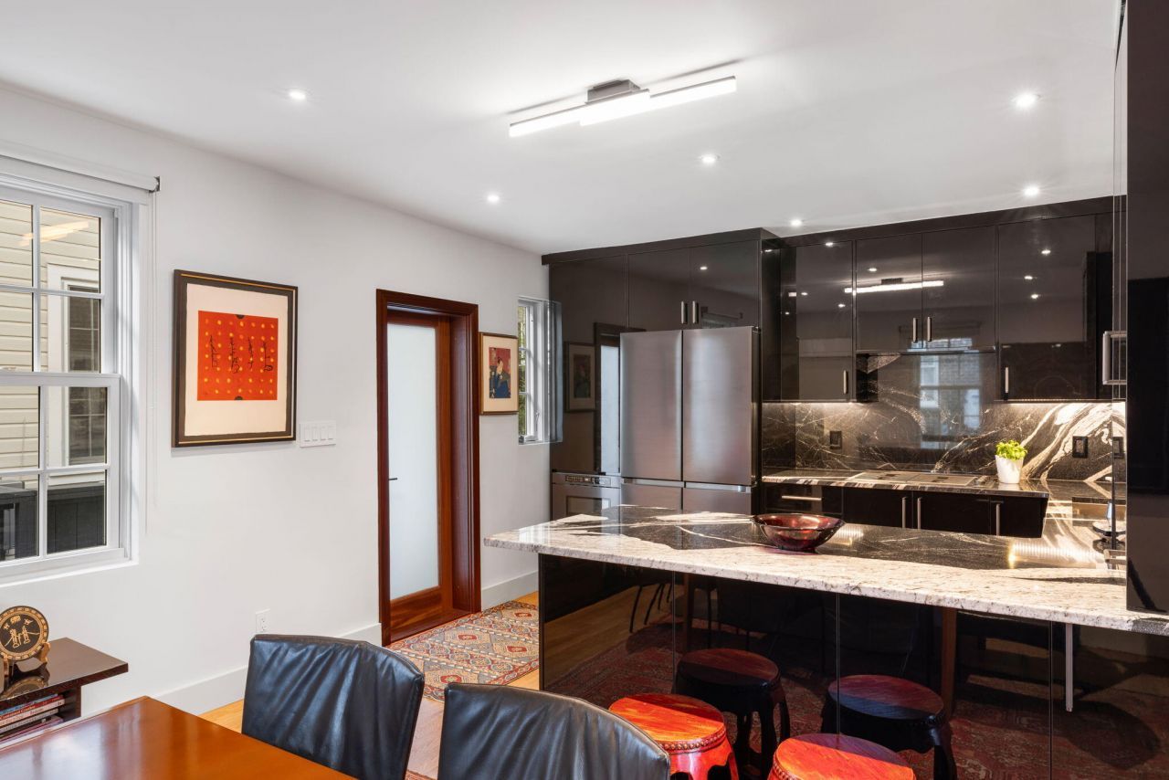 301 Broad Street Photo 10